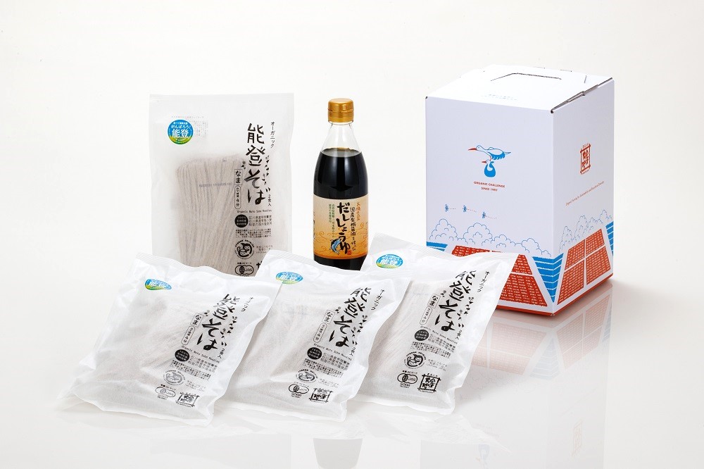 能登そば〈4袋〉セット〈コウノトリの贈りもの〉(有機蕎麦(転換期間中)×4袋、だし×1本)